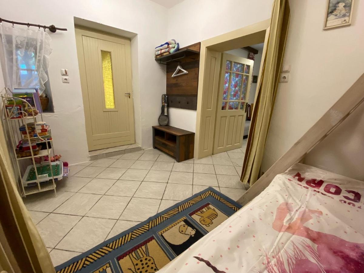 Arpad Nyaralohaz Villa Sarud Exterior foto