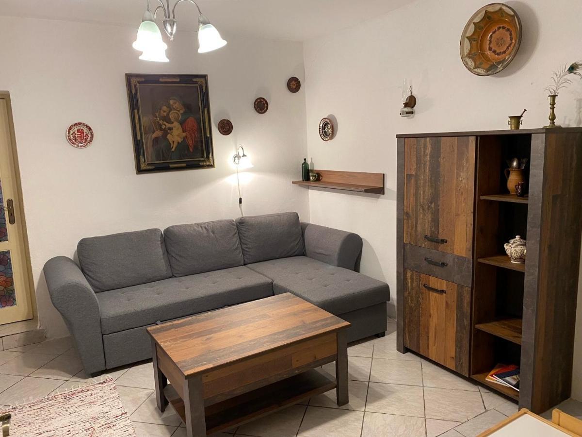 Arpad Nyaralohaz Villa Sarud Exterior foto