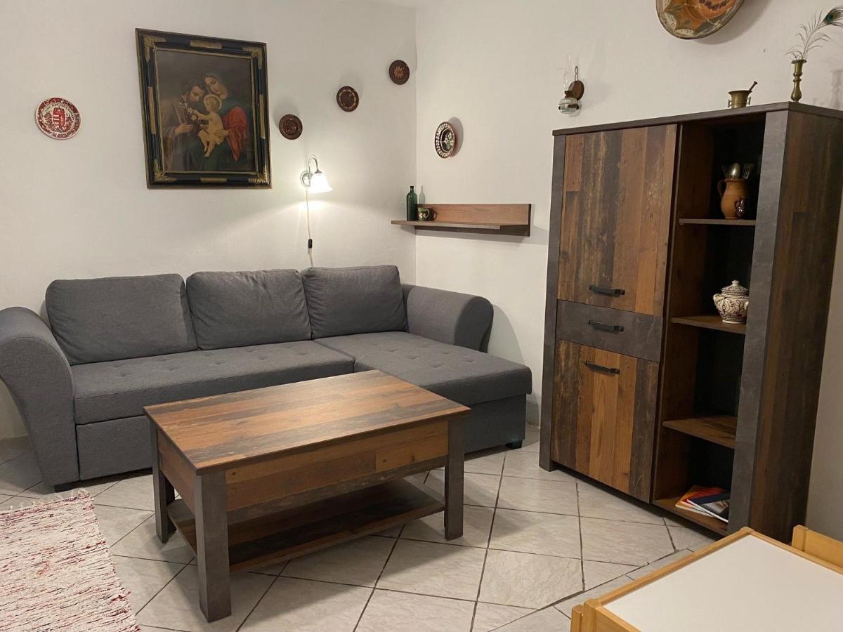 Arpad Nyaralohaz Villa Sarud Exterior foto