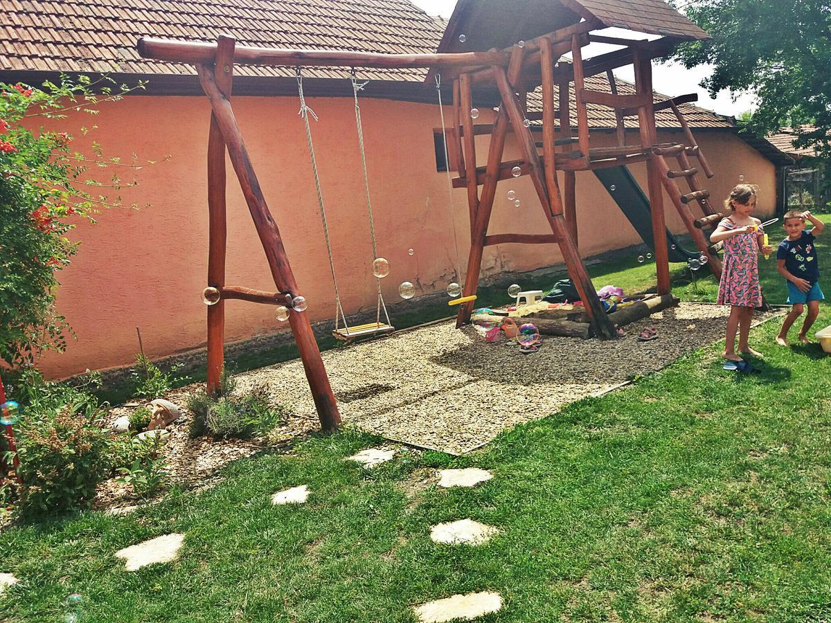 Arpad Nyaralohaz Villa Sarud Exterior foto