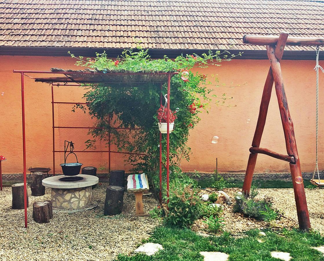 Arpad Nyaralohaz Villa Sarud Exterior foto